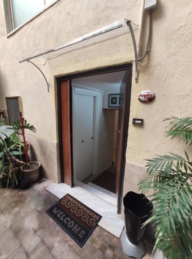 Casa Vacanze Angelica ساليرنو المظهر الخارجي الصورة